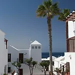 Flamingo 3*